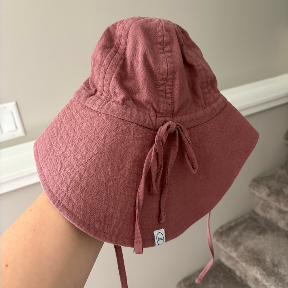 Fini the Label Floppy Hat 🩷
